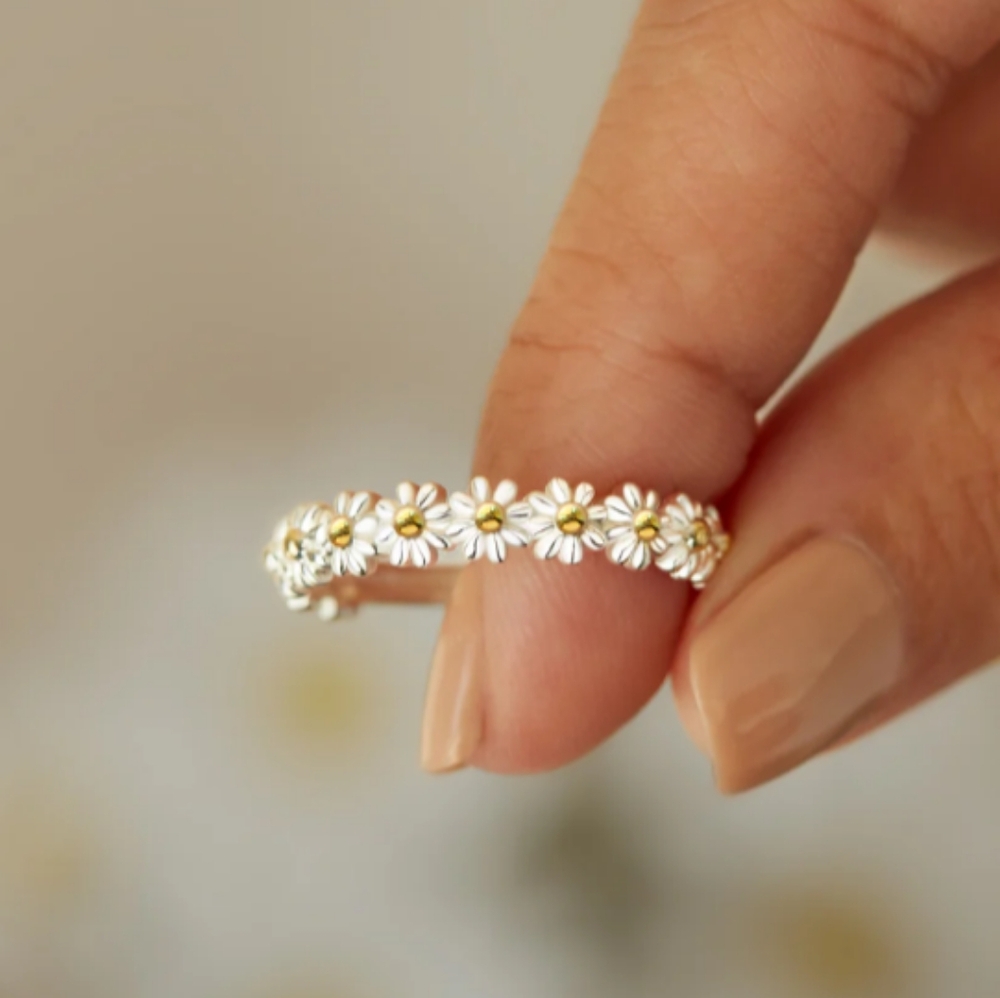 Daisy Flower Ring